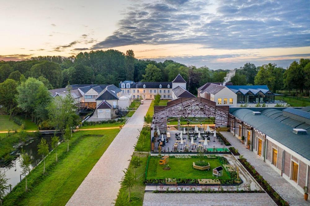 Le Grand Pavillon Chantilly Eksteriør bilde